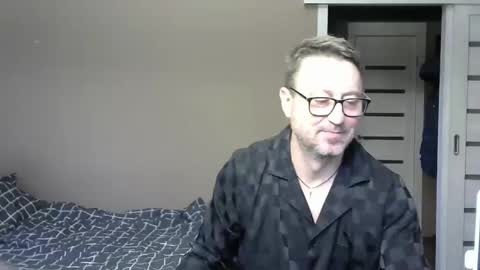 Snapshot of harrysnake chatting on January 20, 2025, 6:42 am HarrySnake online show from January 20, 2025, 6:42 am