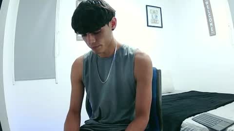 Snapshot of harrythomson1 chatting on June 27, 2026, 12:59 am harry thomson online show from June 27, 2026, 12:59 am