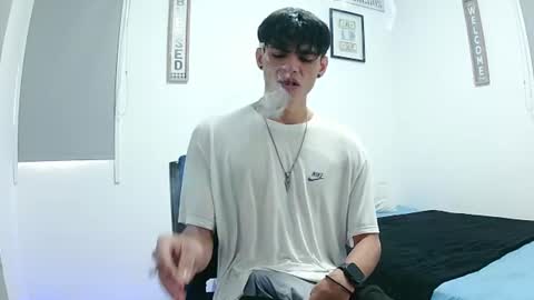 Snapshot of harrythomson1 chatting on July 14, 2026, 4:56 pm harry thomson online show from July 14, 2026, 4:56 pm