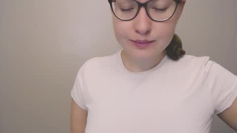 hartfoxx online show from October 17, 2025, 10:23 pm