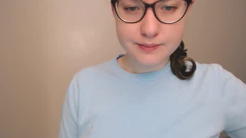 Snapshot of hartfoxx chatting on March 23, 2026, 10:47 pm hartfoxx online show from March 23, 2026, 10:47 pm