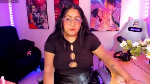 Snapshot of haruu2 chatting on October 5, 2025, 2:37 pm karen  online show from October 5, 2025, 2:37 pm