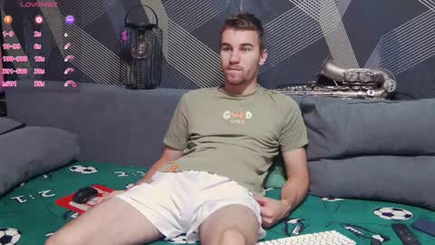 Harvey online show from October 14, 2025, 8:42 pm