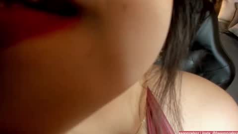 has_gonzalezz online show from December 23, 2025, 4:43 am