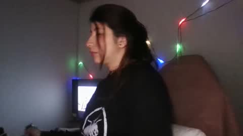 Snapshot of hasley_bbylee chatting on March 5, 2026, 4:52 am lady online show from March 5, 2026, 4:52 am