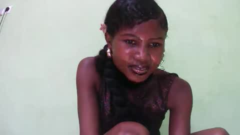 Snapshot of hasleyinah chatting on March 12, 2026, 2:45 pm hasleyinah online show from March 12, 2026, 2:45 pm