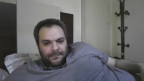 hassansalah30 online show from January 31, 2025, 11:24 am