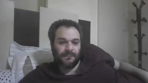 hassansalah30 online show from February 24, 2025, 2:19 am