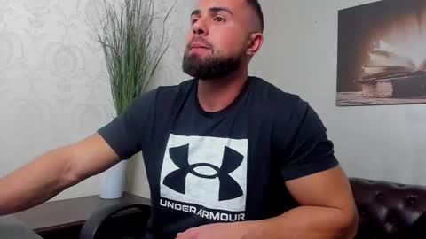 HayesWood online show from November 28, 2025, 6:05 am