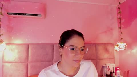 haylenpark online show from October 26, 2025, 9:59 am