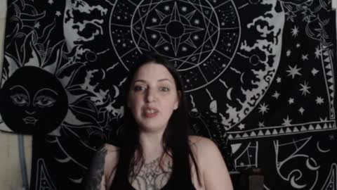 Hayle Woods online show from December 13, 2024, 2:43 am