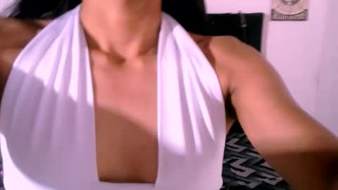 Snapshot of hayley_1111 chatting on October 12, 2025, 6:51 pm hayley_1111 online show from October 12, 2025, 6:51 pm