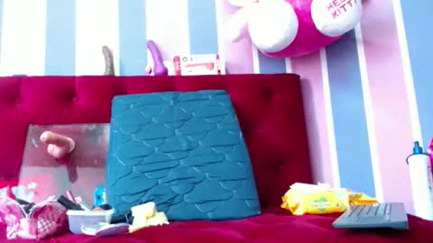 hayley miller online show from December 14, 2025, 5:29 pm