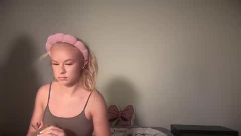 Snapshot of hayliestewart8 chatting on October 10, 2025, 6:40 pm hayliestewart8 online show from October 10, 2025, 6:40 pm