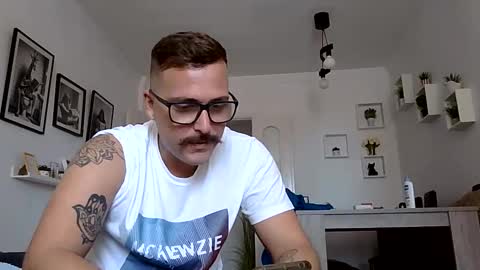 haze_john online show from April 30, 2026, 10:43 am