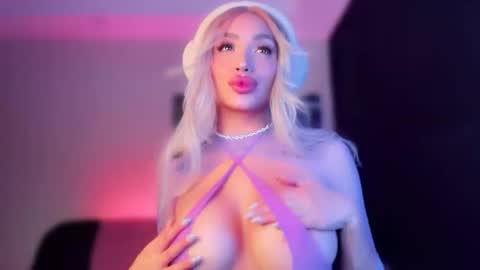 Marie online show from September 30, 2025, 2:00 pm