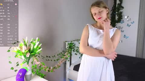 Jenny online show from April 16, 2026, 3:46 pm