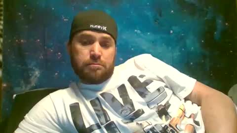 hazel198812 online show from January 18, 2026, 10:24 pm