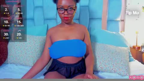 hazel_lanee online show from May 10, 2026, 9:53 pm