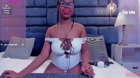 hazel_lanee online show from June 22, 2026, 5:48 am