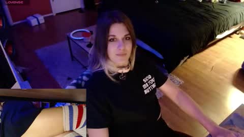 Snapshot of hazel_lust chatting on March 15, 2026, 1:11 am Hazel Lust online show from March 15, 2026, 1:11 am