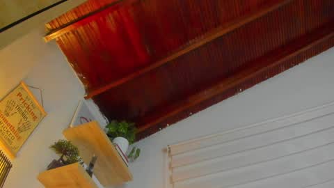 Im Hazel online show from January 7, 2025, 11:14 pm