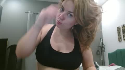 Hazel online show from May 6, 2026, 1:03 am