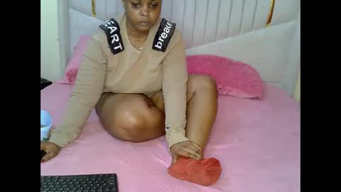 hazel_spanky online show from December 29, 2024, 8:22 am