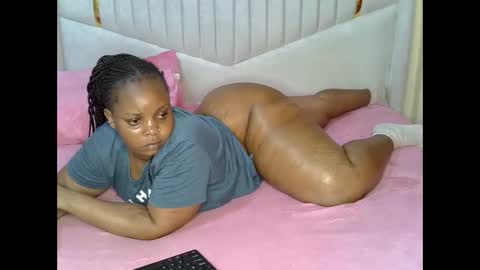 hazel_spanky online show from January 12, 2025, 2:35 am