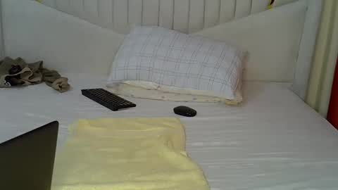 hazel_spanky online show from January 14, 2025, 7:06 am