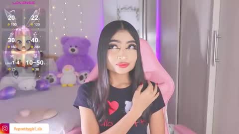 Snapshot of hazelbabee_ chatting on October 12, 2025, 7:51 am Lynn online show from October 12, 2025, 7:51 am