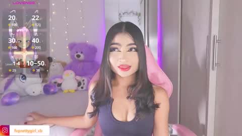 Snapshot of hazelbabee_ chatting on October 18, 2025, 7:20 am Lynn online show from October 18, 2025, 7:20 am