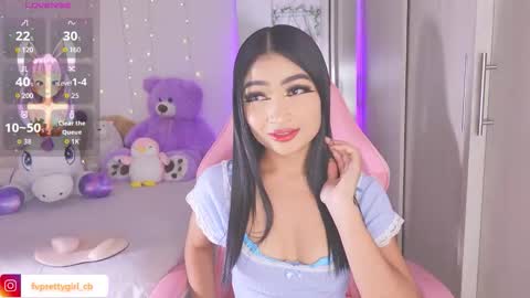 Lynn online show from December 3, 2025, 8:23 am