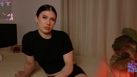 hazelhayess online show from May 18, 2026, 4:13 pm