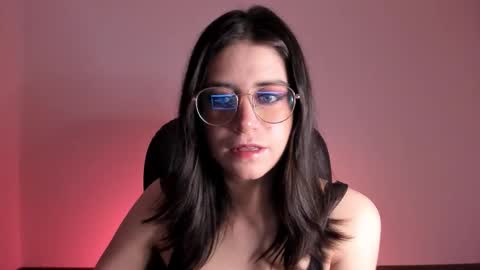 Snapshot of hazelkush00 chatting on October 5, 2025, 8:51 pm HazelKush online show from October 5, 2025, 8:51 pm