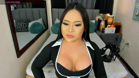 HAZEL MADONNA online show from July 14, 2026, 1:08 am