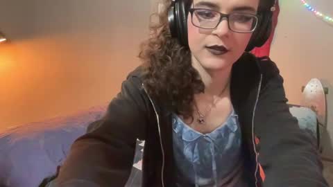 Snapshot of hazelpeppermint chatting on May 26, 2026, 3:41 pm Hazel online show from May 26, 2026, 3:41 pm