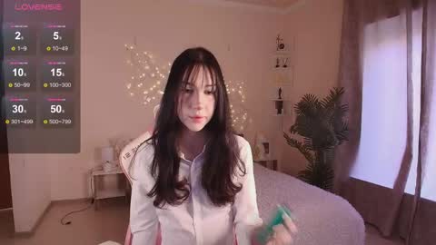Hazel online show from May 4, 2026, 5:14 am