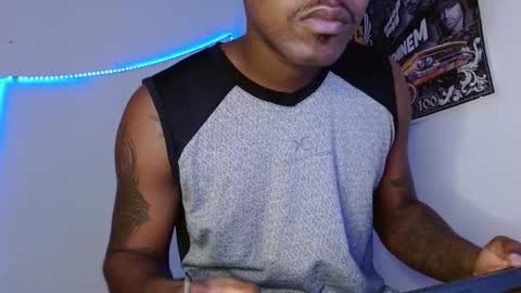 hazlan_420 online show from February 2, 2026, 3:22 pm