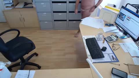 h babe online show from April 8, 2026, 11:48 pm