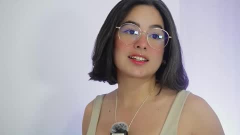 hearmymoans_18 online show from January 7, 2026, 10:34 pm