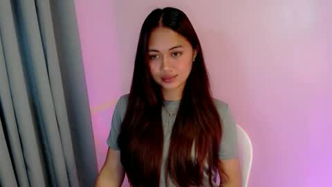 Snapshot of heart_of_asia chatting on October 6, 2025, 8:12 am Yoshin online show from October 6, 2025, 8:12 am