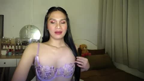 heather_bbyy online show from December 19, 2025, 6:48 pm