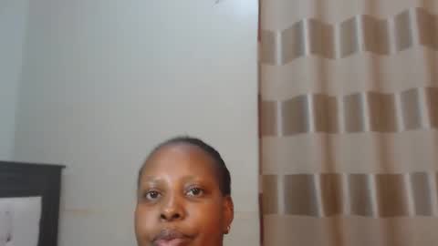 Snapshot of heatherjee chatting on October 31, 2025, 3:40 am Heather online show from October 31, 2025, 3:40 am
