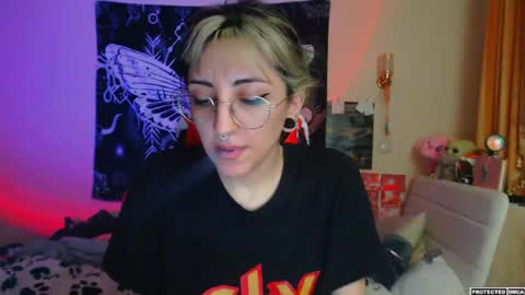 Snapshot of heavenlycreature chatting on April 2, 2026, 1:14 am Diana online show from April 2, 2026, 1:14 am