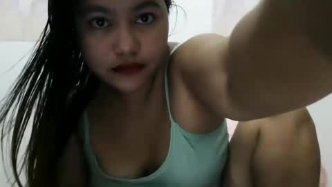 heavenlyeyes69 online show from January 3, 2025, 7:29 pm