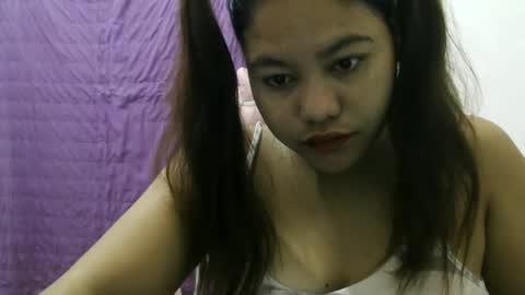 heavenlyeyes69 online show from May 3, 2026, 7:53 pm