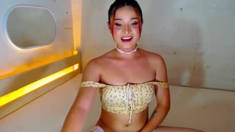 HEAVEN online show from February 5, 2025, 3:31 pm