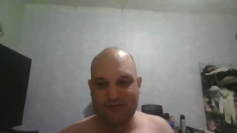 Snapshot of heavy_rebellxc chatting on February 28, 2026, 8:15 am Heavy Rebell online show from February 28, 2026, 8:15 am