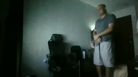 Snapshot of heavy_rebellxc chatting on March 1, 2026, 7:54 am Heavy Rebell online show from March 1, 2026, 7:54 am